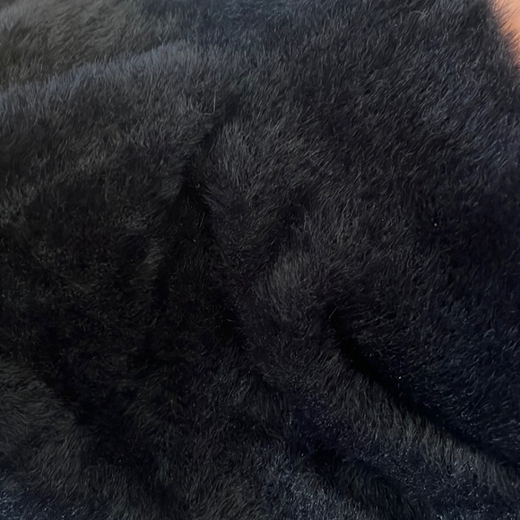 Good American Black Fuzzy Button Down Cropped Cardigan NWT - Picture 4 of 9